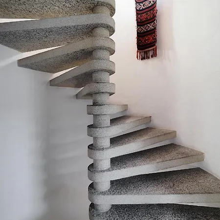 Typisches Tessinerhaus 
